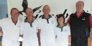 2de Plek: Mark Beviss-Challinor (Robertson), Mike Puttick, Vic Breach, Kay Puttick (Franskraal) en De Wet van Niekerk (Gansbaai Superspar).